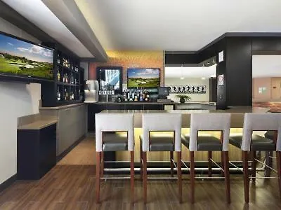 Holiday Inn Hotel & Suites Anaheim By Ihg 3*,