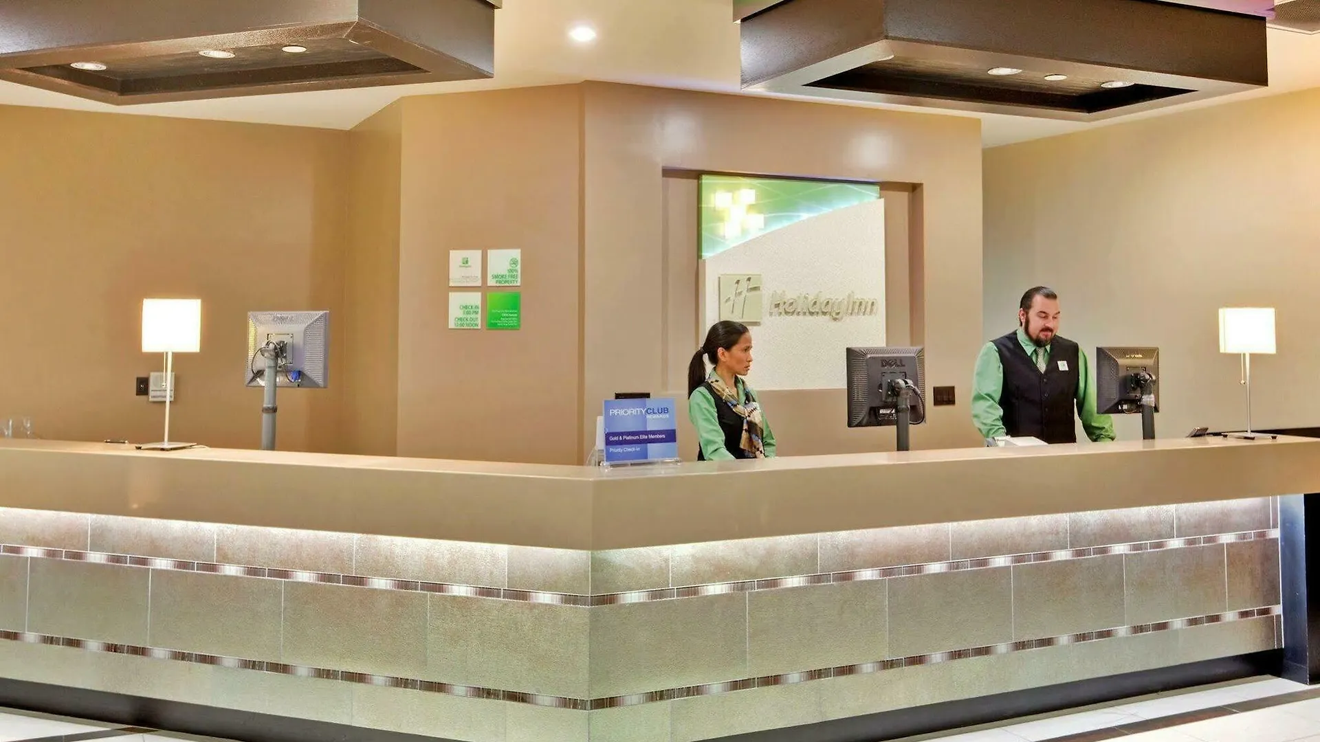 Holiday Inn Hotel & Suites Anaheim By Ihg 3*,